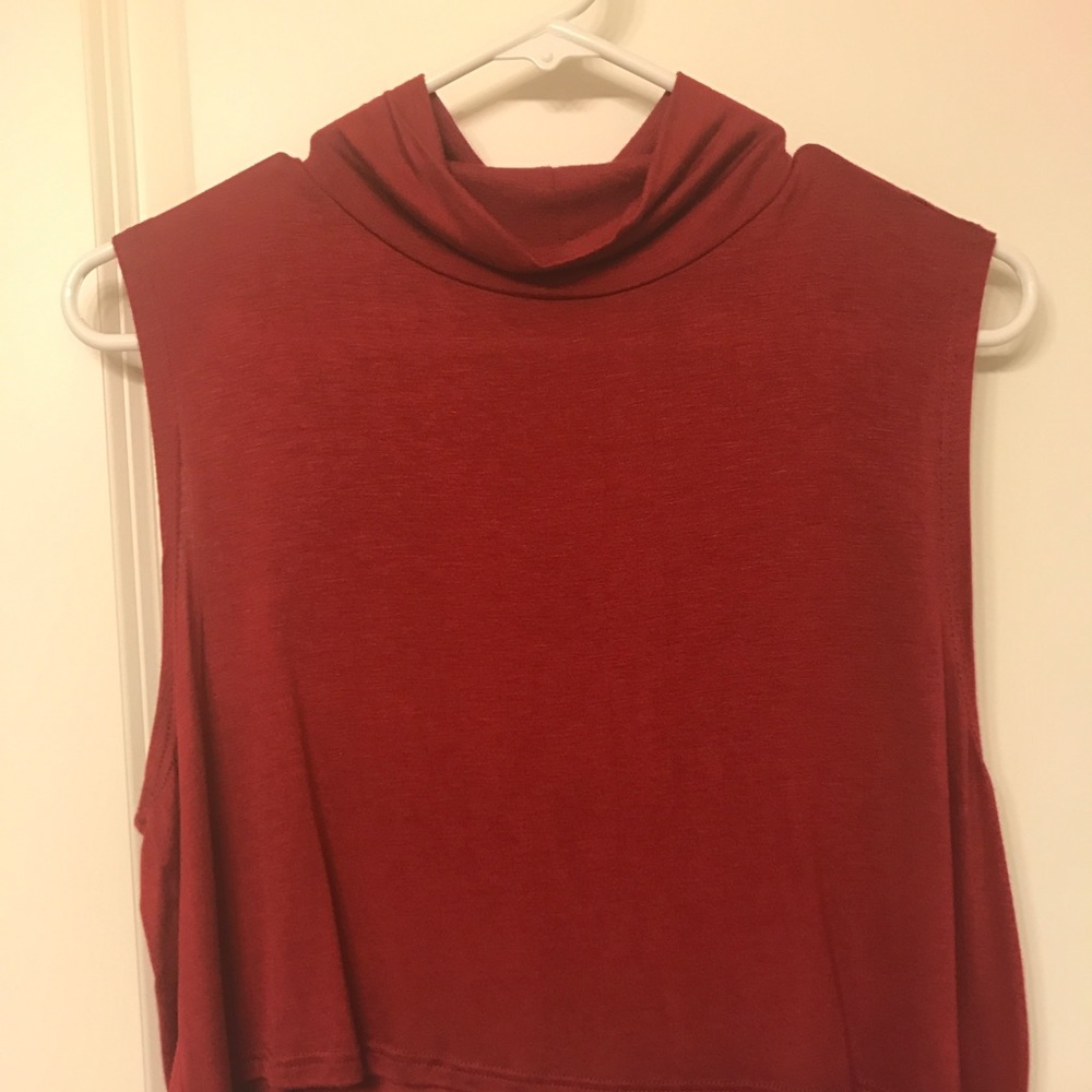 Mock neck crop top