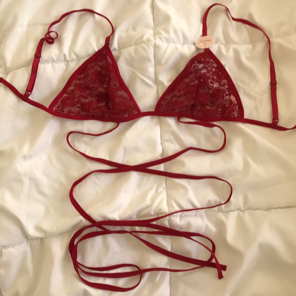 ✨HP✨NWOT Strappy Sheer Lace Bra - Picture 3 of 3