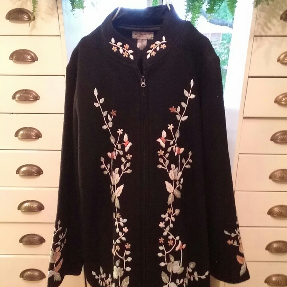 Embroidered wool jacket - Picture 2 of 4