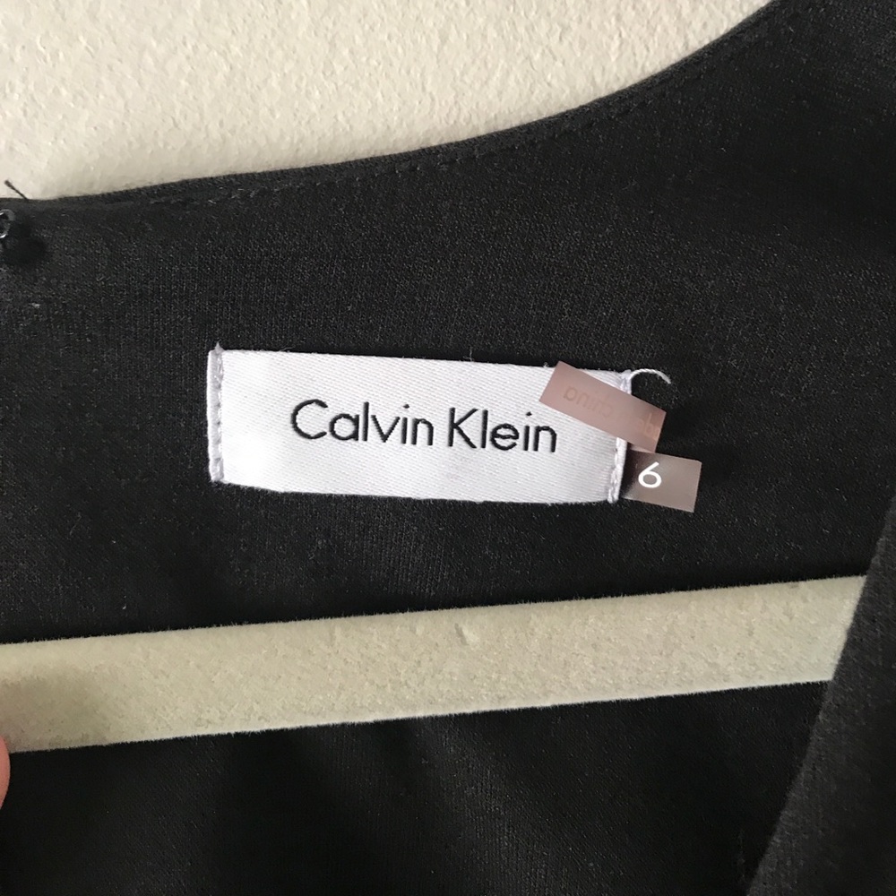 LBD Calvin Klein - Picture 3 of 4