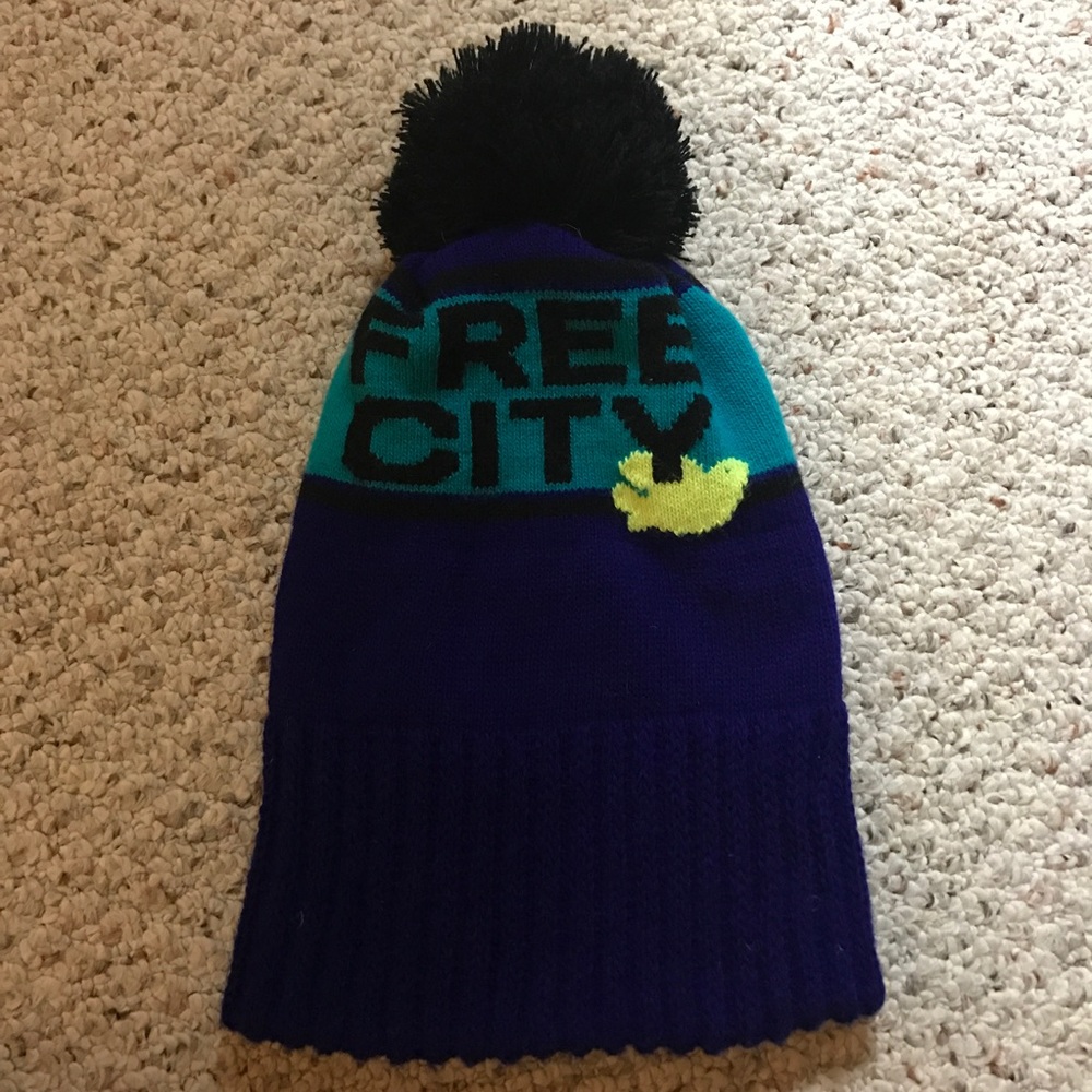 Free city hat