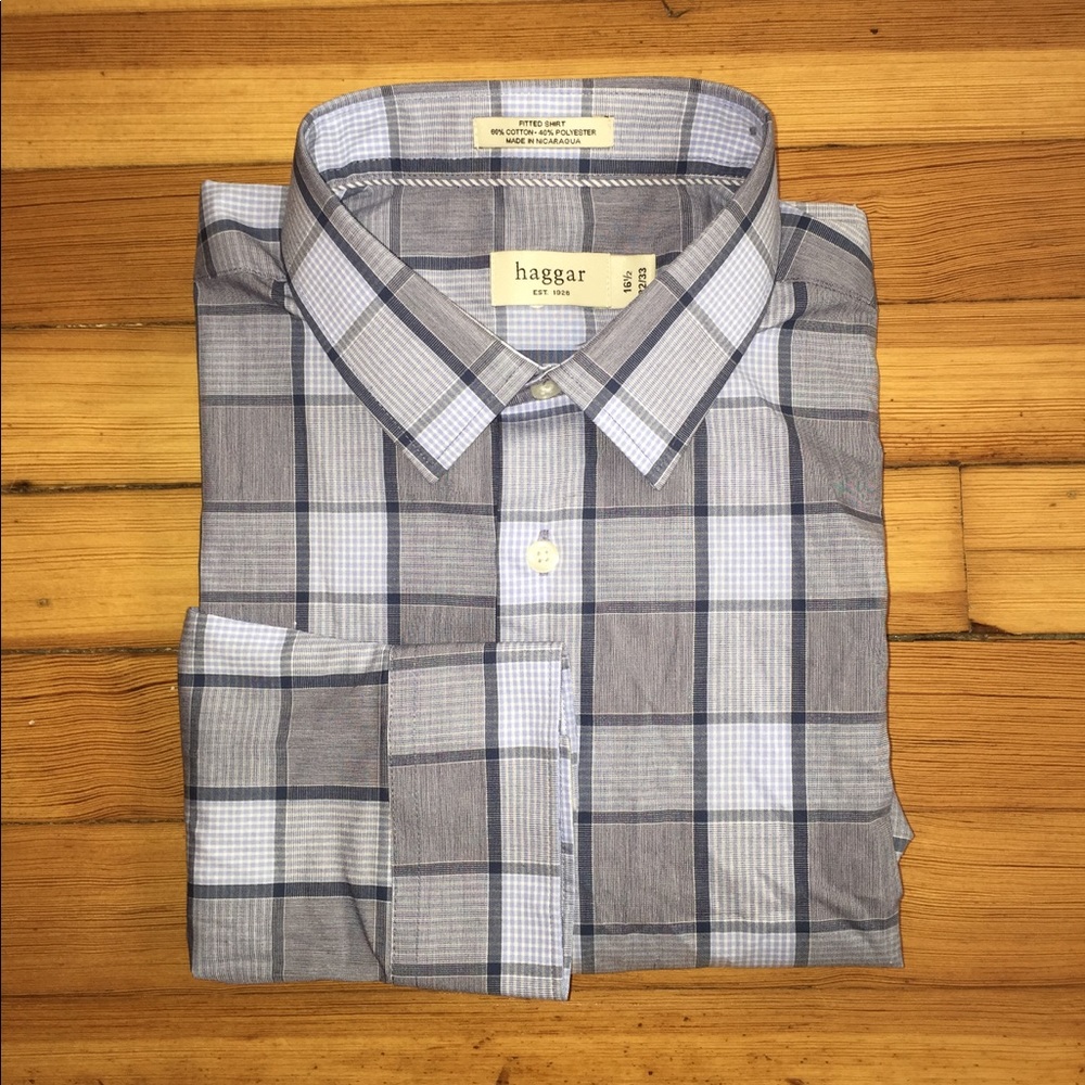 Haggar Button Up dress shirt. NWOT. Size 16 1/2