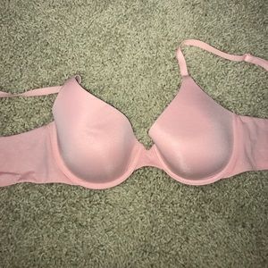 Super cute, barely worn 32C victoria's secret bra