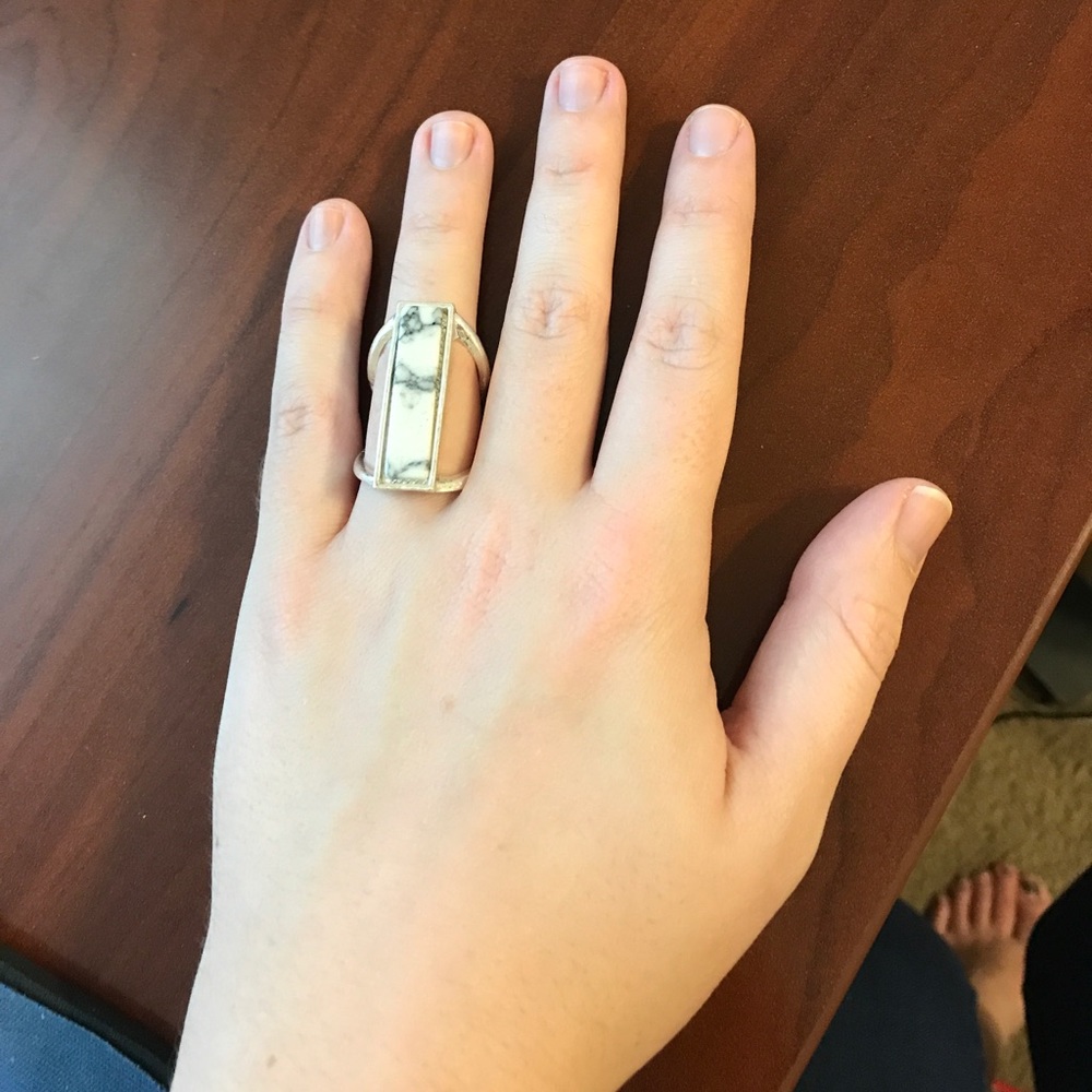 Silver Knuckle ring with Faux Stone. - Picture 3 of 3