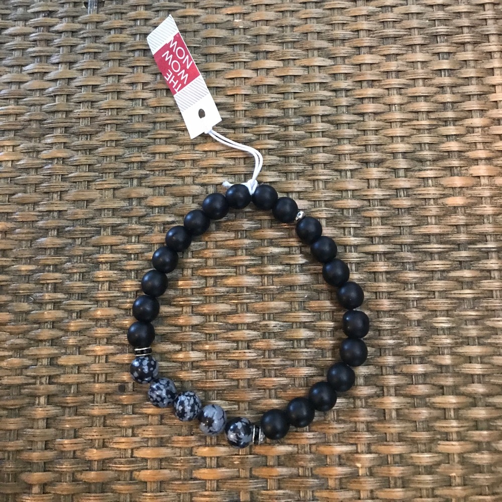 The wow now bracelet black