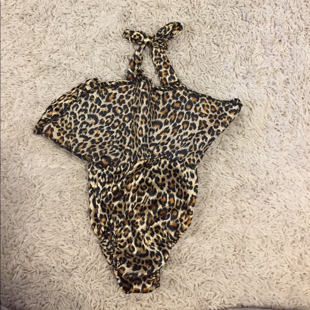 Leopard print 0-3M bodysuit - Picture 2 of 5