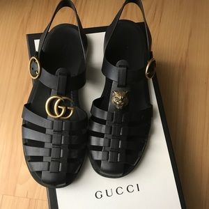 GUCCI Tiger Head Rubber Buckle Sandals