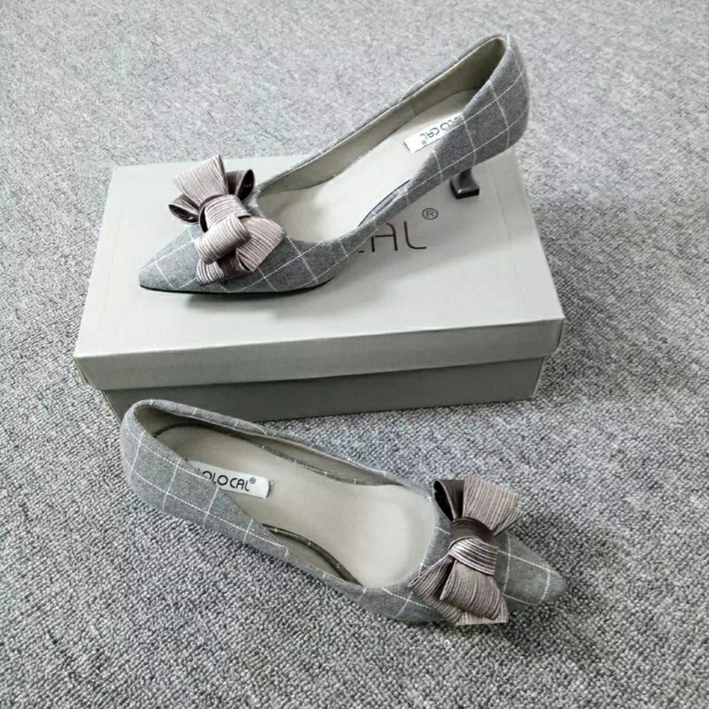 Grey Checkered heels