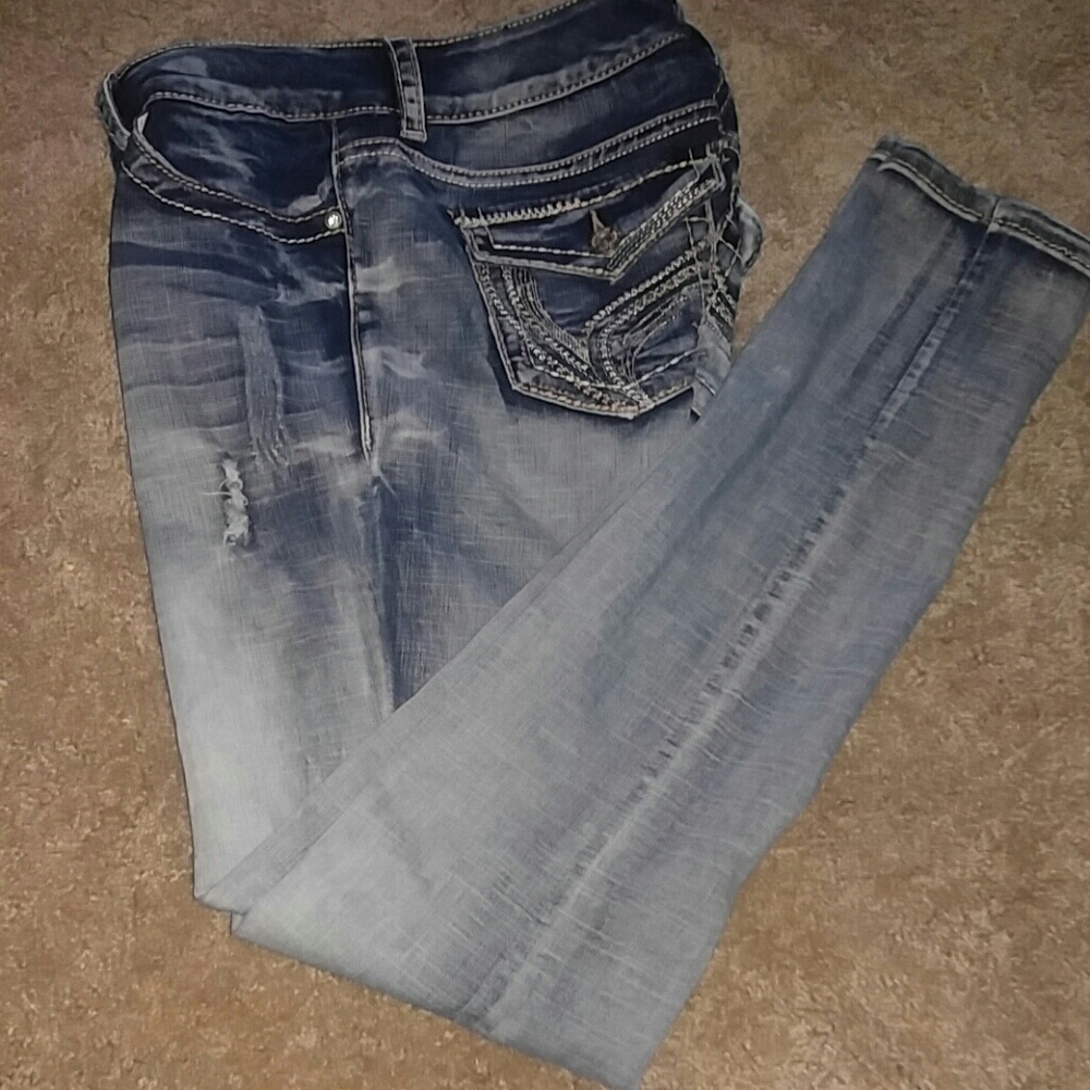 Ariya Jeans
