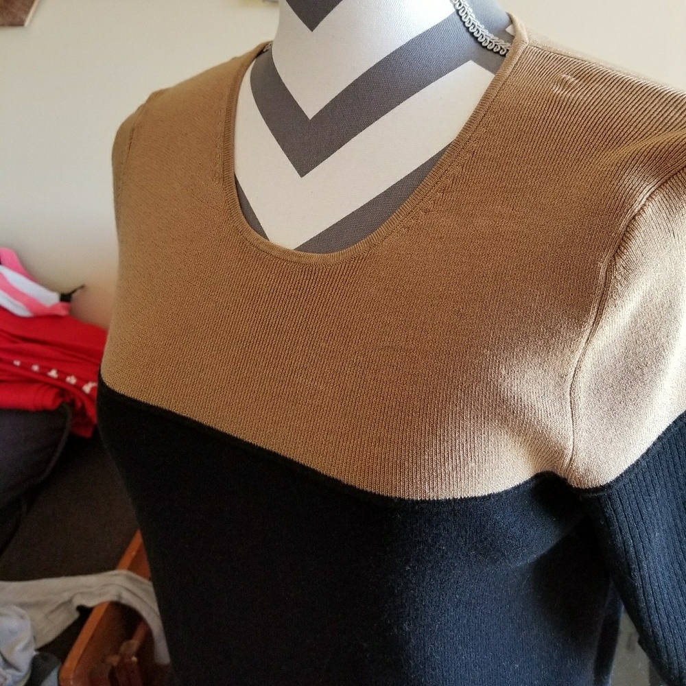 Ann Taylor sweater - Picture 2 of 5
