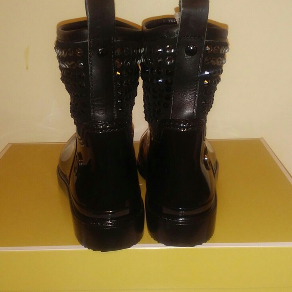 Michael Kors Dani Rain Boots - Picture 2 of 4