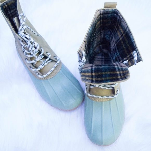 Sage Duck Boots - Picture 3 of 3