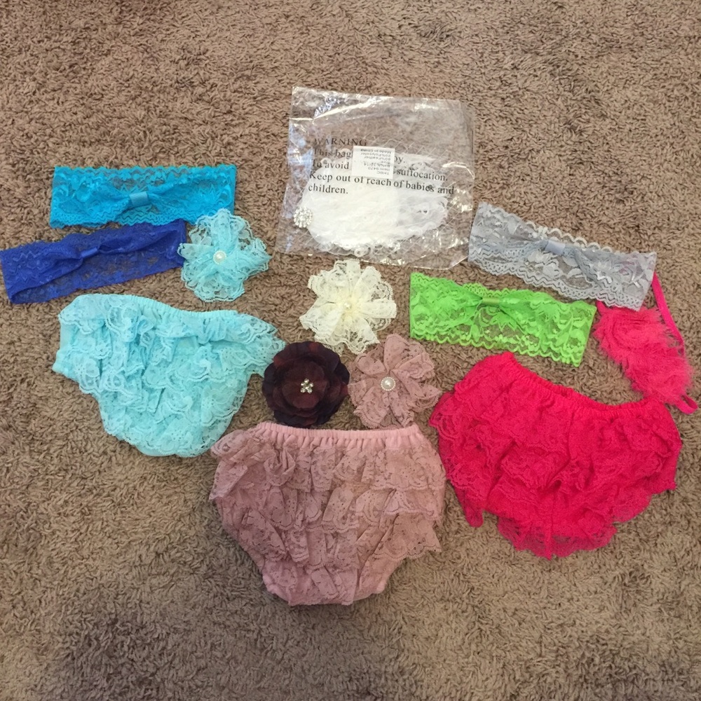 NWOT Baby bloomers & headband bundle