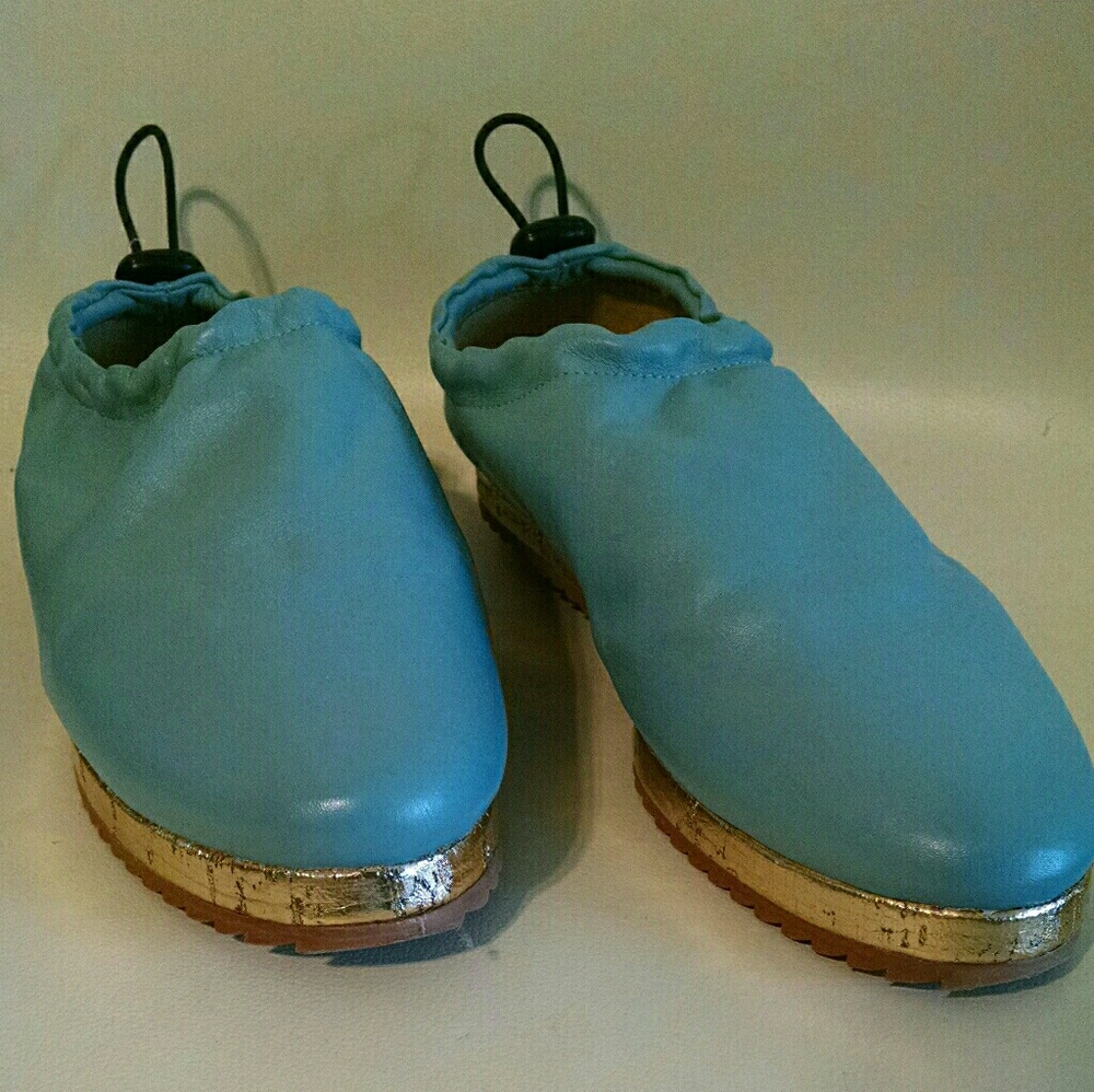 Shoes. New without tag.