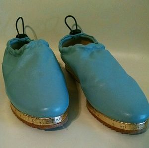 Shoes. New without tag.