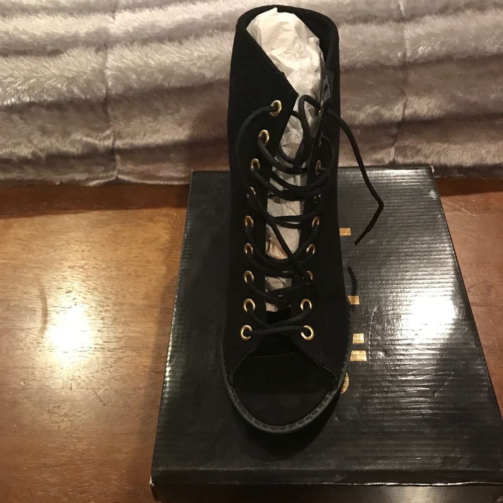 Open toe boot