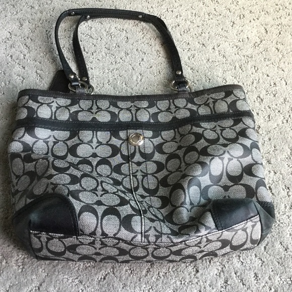 Coach Purse - Picture 4 of 7