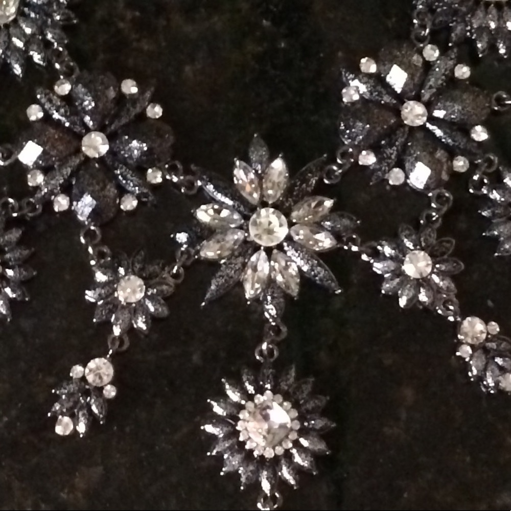 🍃💕NWT Amrita Singh Statement Bib Necklace - Picture 7 of 7