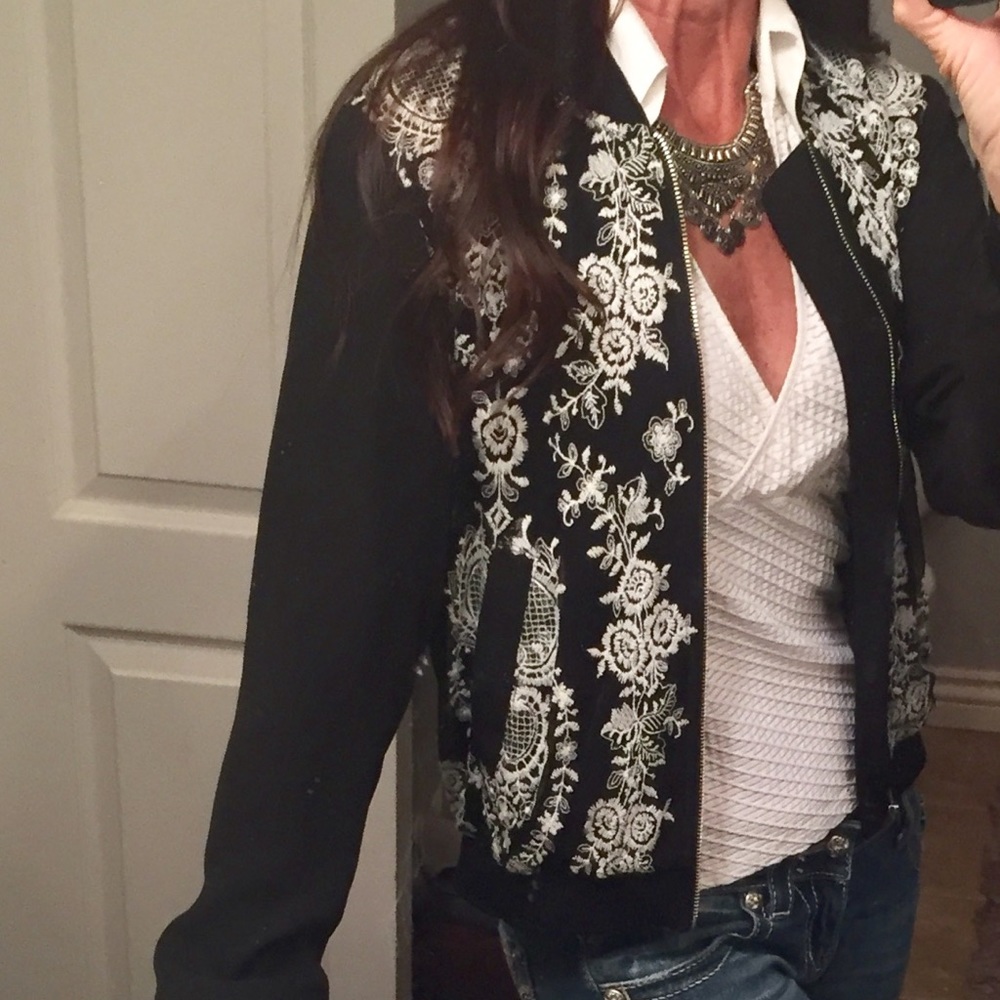 🌷Really cute jacket!! - Picture 2 of 8