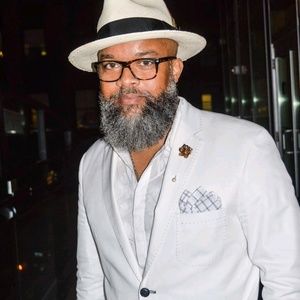 Meet your Posher, Dexter