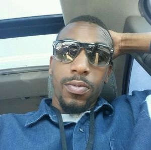 Meet your Posher, Dontae