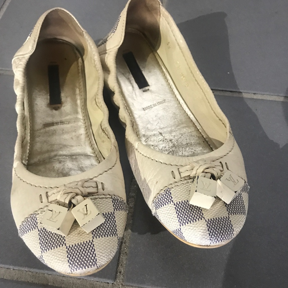 Louis Vuitton Damier Azur flats