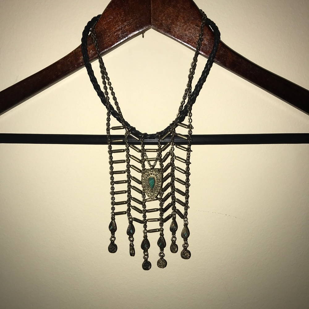 Statement necklace