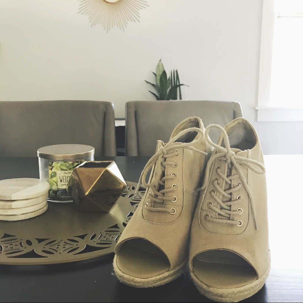 Peep-toe Lace-up Wedges