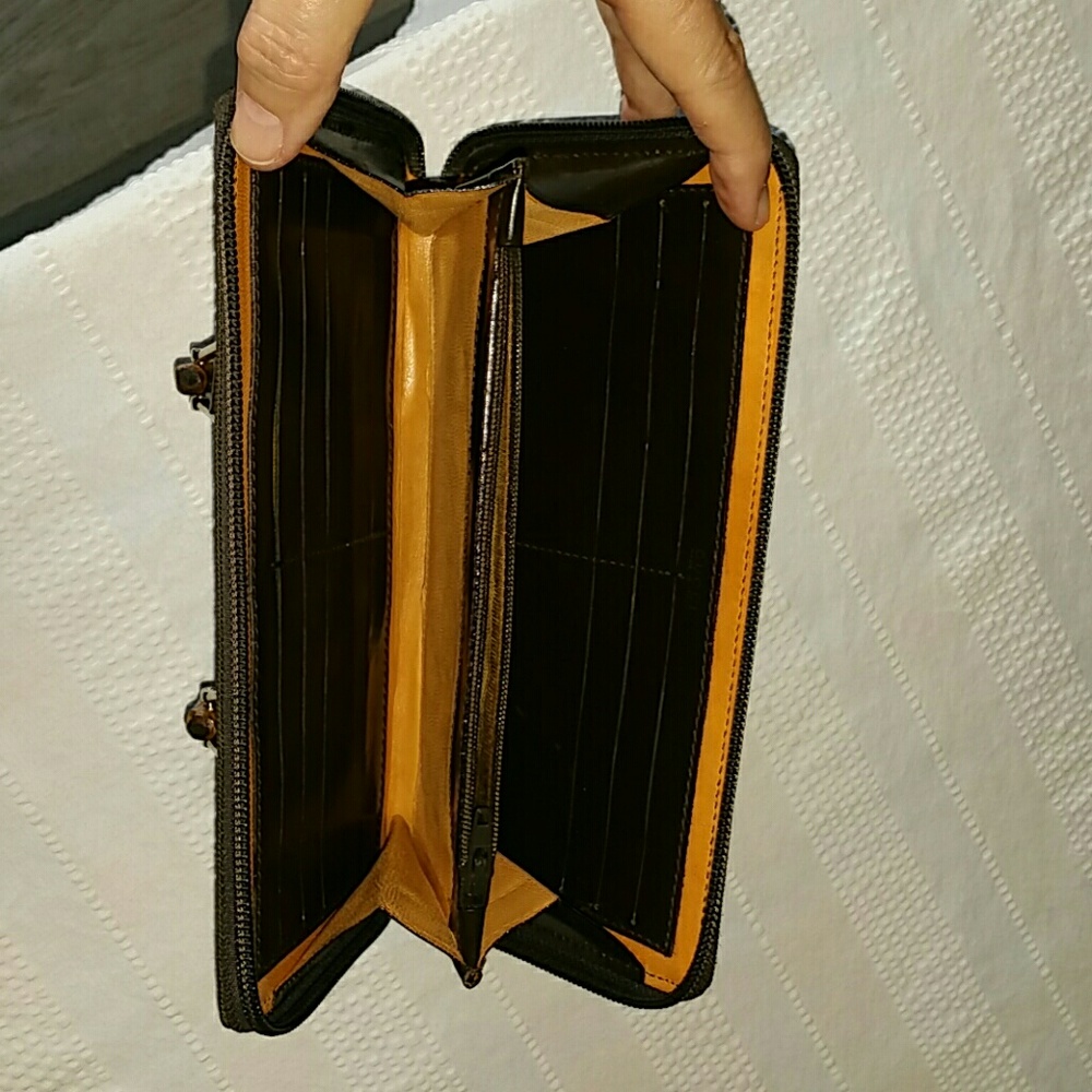 Vintage Gucci clutch / with bent bamboo handles. - Picture 3 of 7