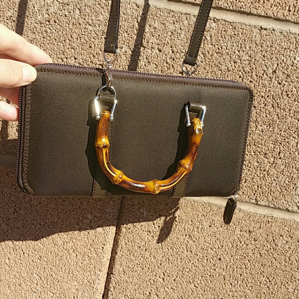 Vintage Gucci clutch / with bent bamboo handles. - Picture 6 of 7