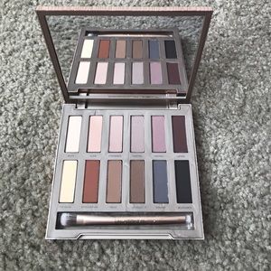 Urban Decay "NAKED Ultimate Basics"