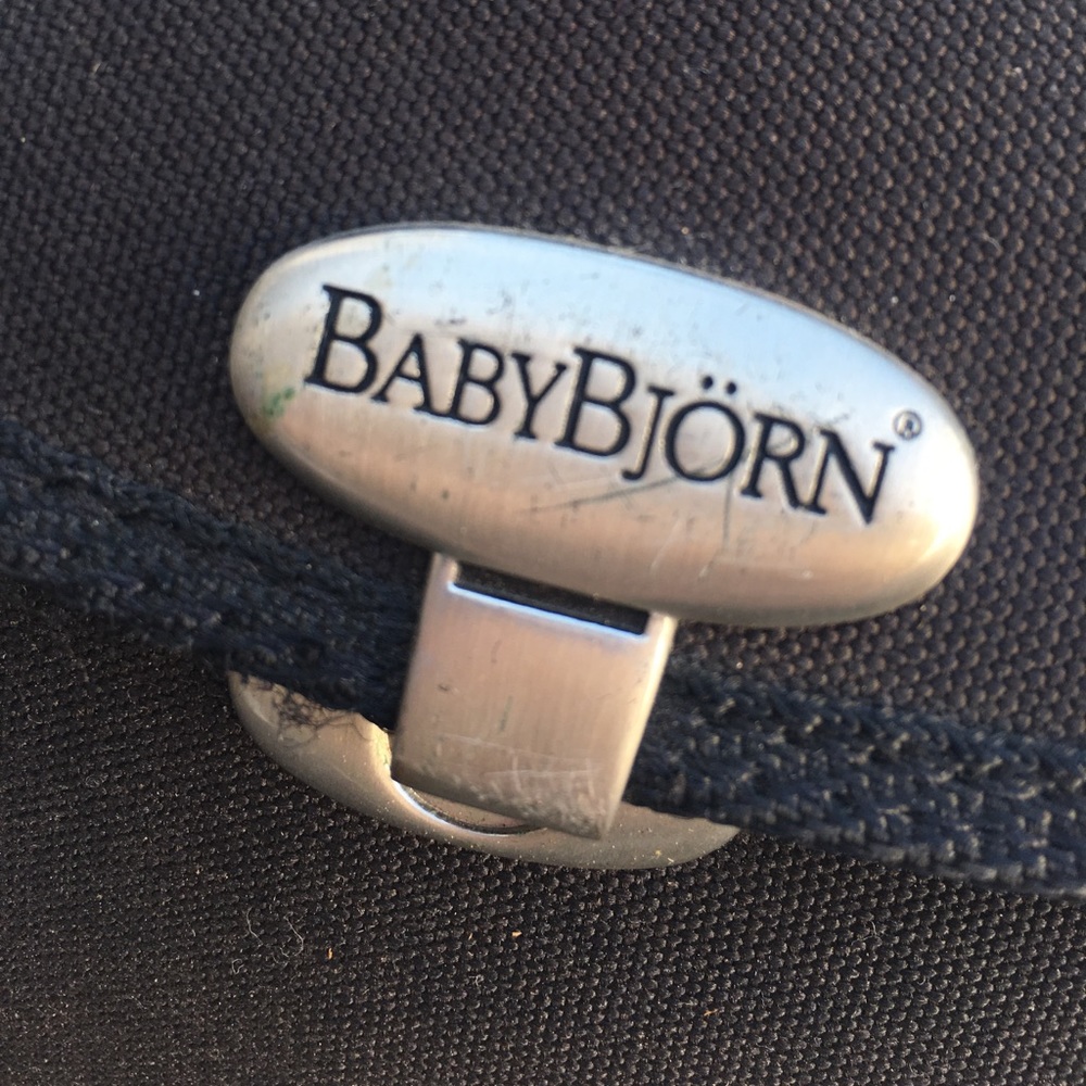 Baby Björn clamshell diaper bag - Picture 4 of 4