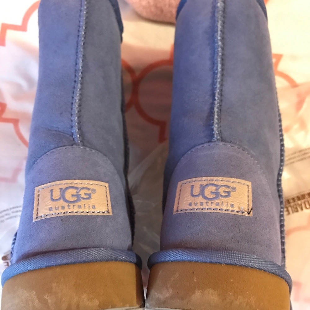 Blue UGG boots - Picture 3 of 3