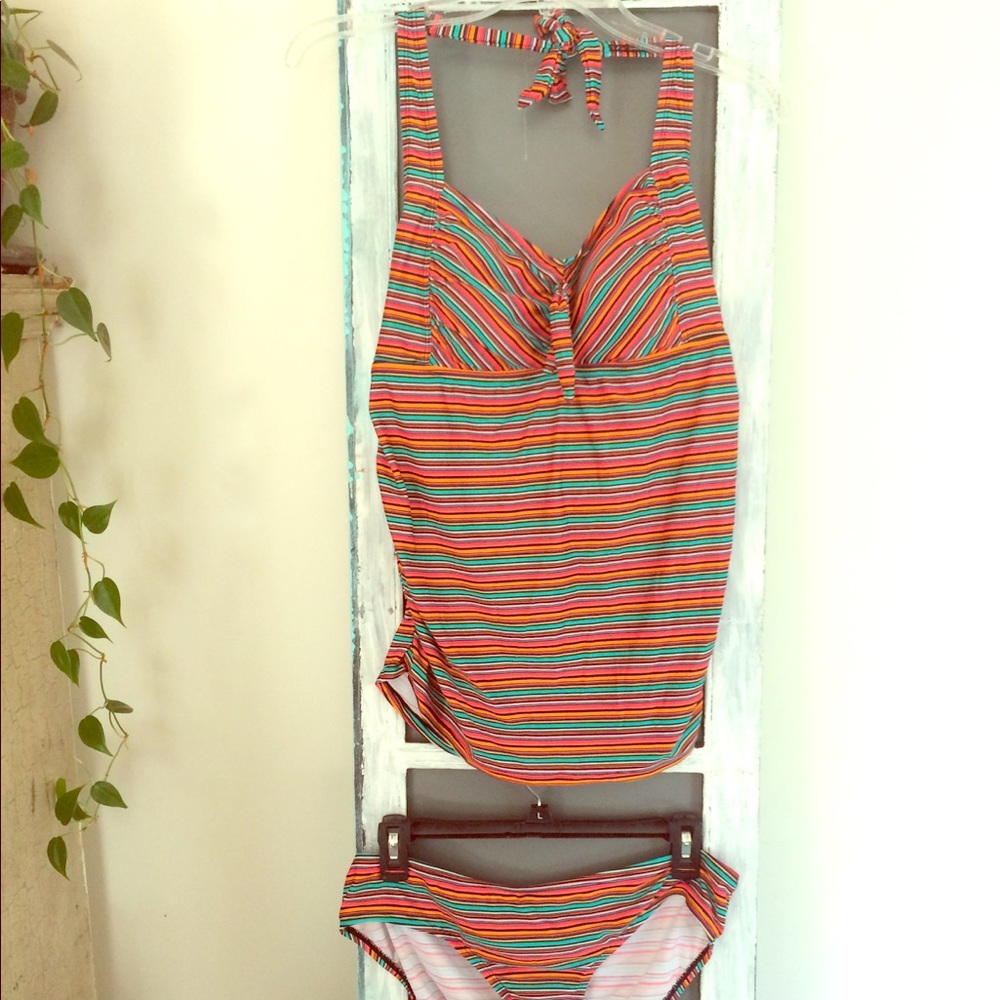 Very cute Motherhood Swimsuit size M Maternity