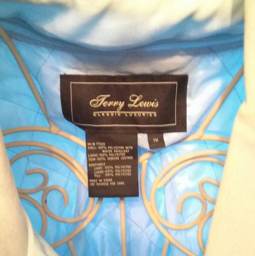 Terry Lewis trench coat - Picture 5 of 5