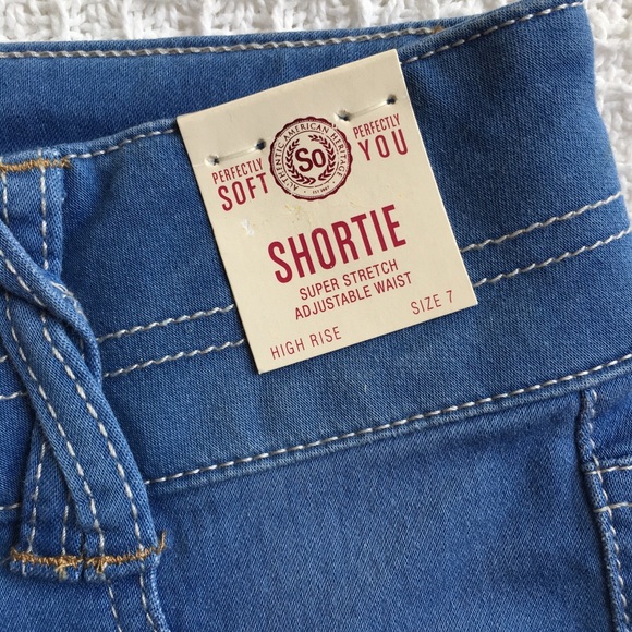 SO Braided Belt Loop High-Waist Jean Shorts New - Picture 4 of 6