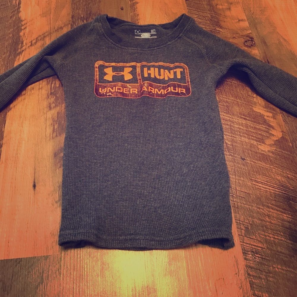 Under armour long sleeve shirt