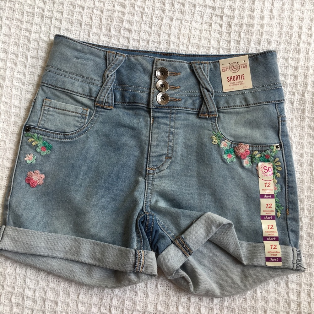 SO Light Wash Braided Belt Loop Jean Shorts New - Picture 2 of 7