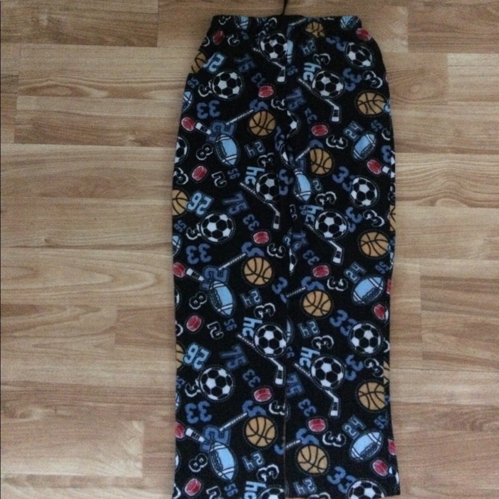 Boys pajama bottoms size large (12).