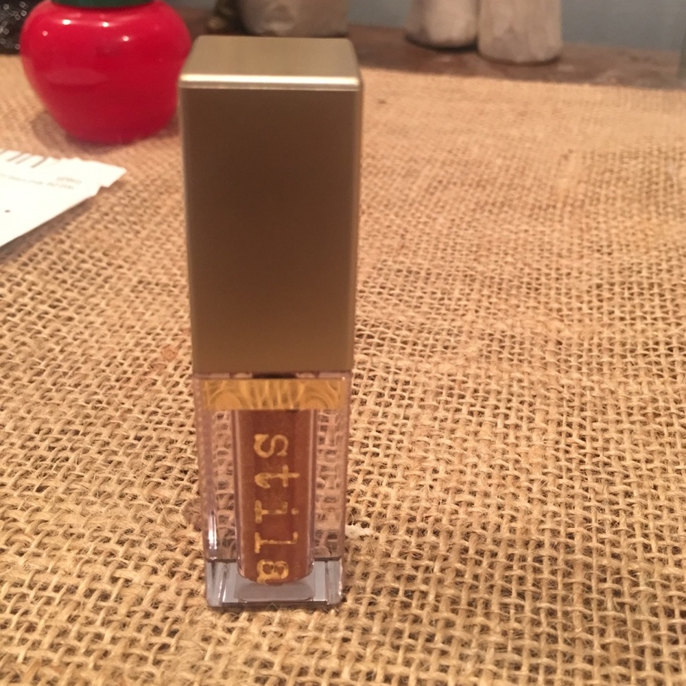 Stila glitter and glow liquid eyeshadow