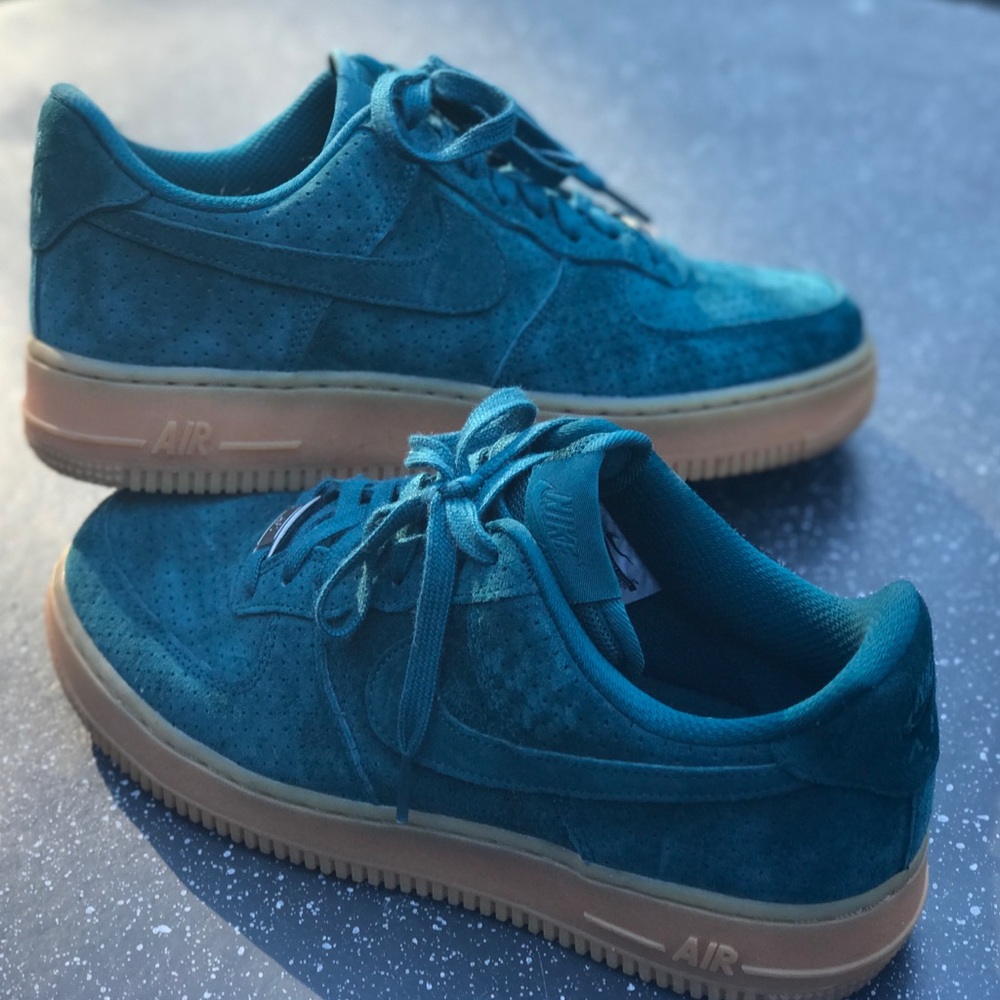 Gum Bottom Nike Air Force One
