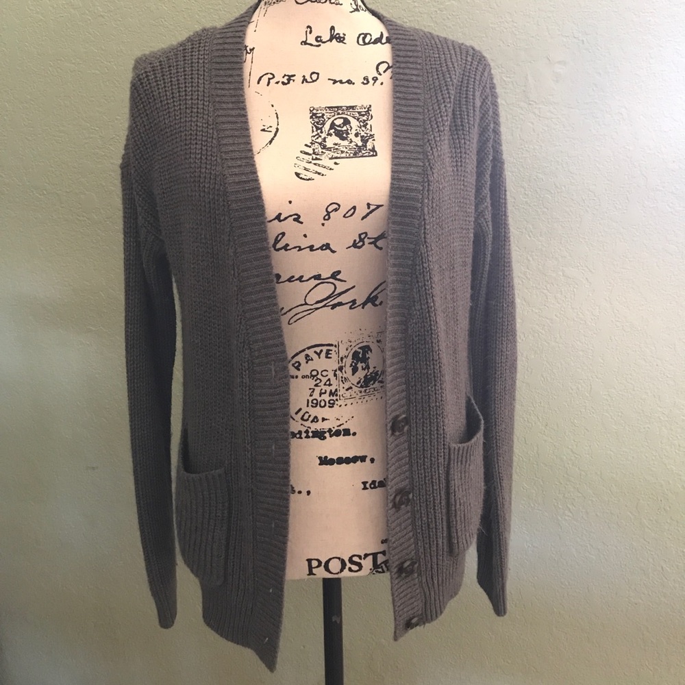 Grey cardigan