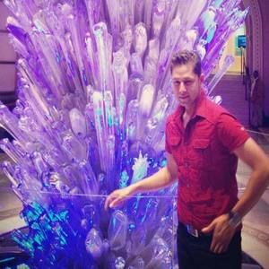 Meet your Posher, Syed