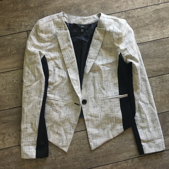 Mossimo Supply Co. Jackets & Blazers - Mossimo Blazer