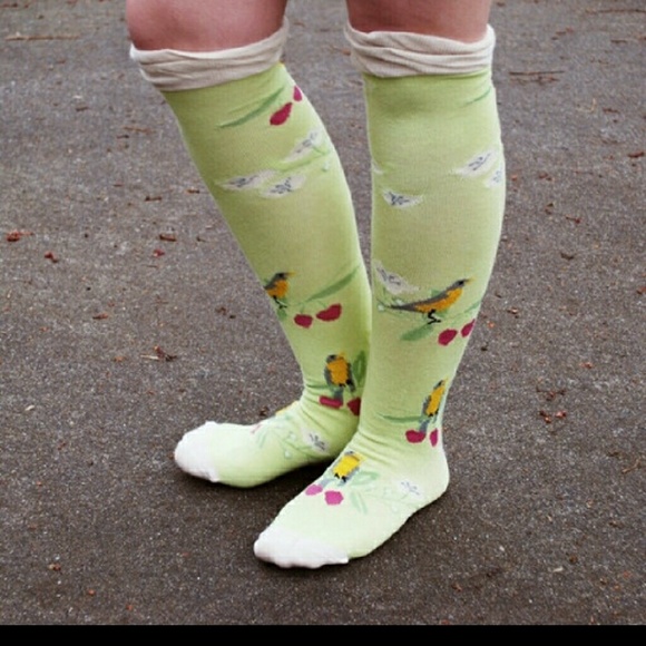 !SALE! NWT Peony and Moss Branches Knee High Socks - Picture 2 of 4