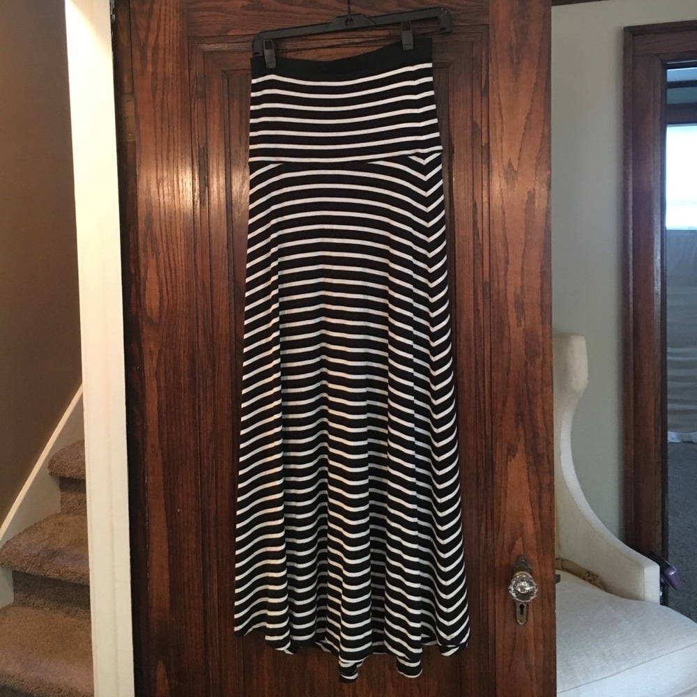 BCBG long maxi skirt