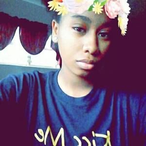 Meet your Posher, Candice