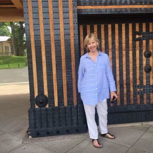 Meet your Posher, Joy