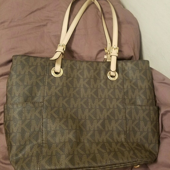 SOLD Authentic Michael Kors Large Tote - Picture 1 of 4