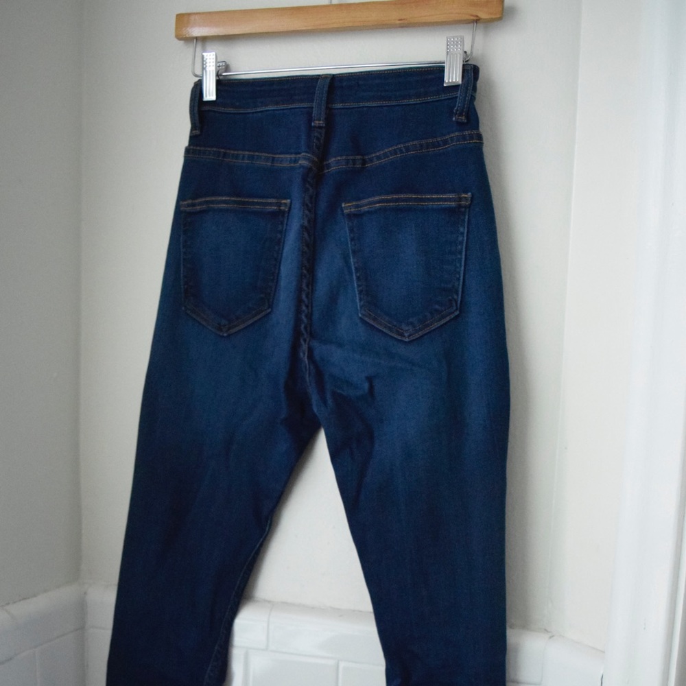 Distressed Dark blue jeans - Picture 4 of 5